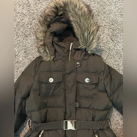 Michael Kors brown winter coat. Size M. Water resistant. Warm! Great condition! - Picture 3 of 8